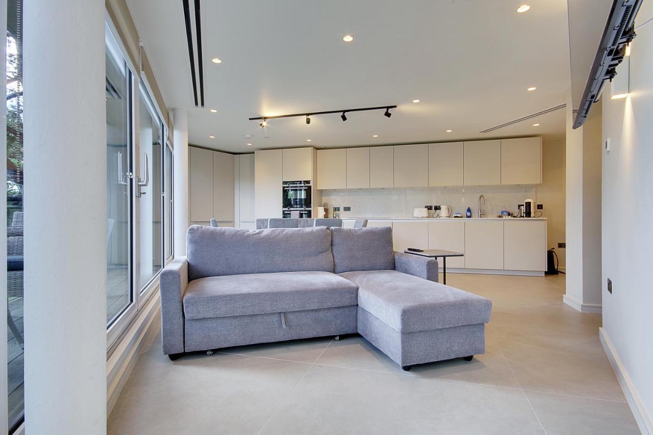 Luxury 2 Bed 2 Bath
