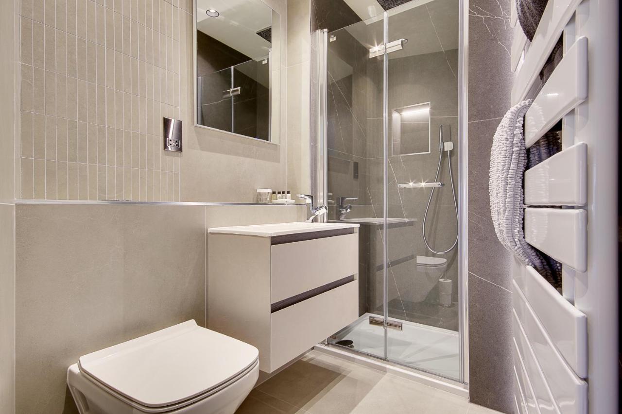 Apartment Luxury 2 Bed 2 Bath *